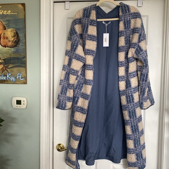 Baltic Born Breckenridge Sherpa Long Cardigan 💙 - Picture 3 of 5